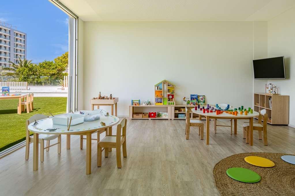 Melia South 4*